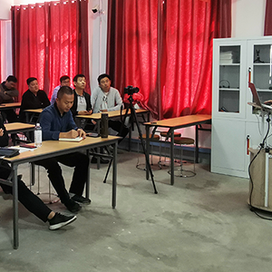 10��20��ɽ�|���x���ؙC(j��)е���޹�˾�e�k���p���Tʽ��ץ�����ؙC(j��)������Ӗ(x��n)�n��